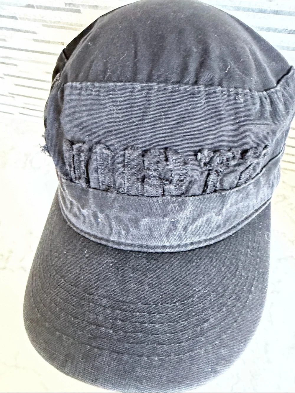 Vintage Kurtz Men's Black Casual Army Cap size 6 7/8 for a teenager age 10+